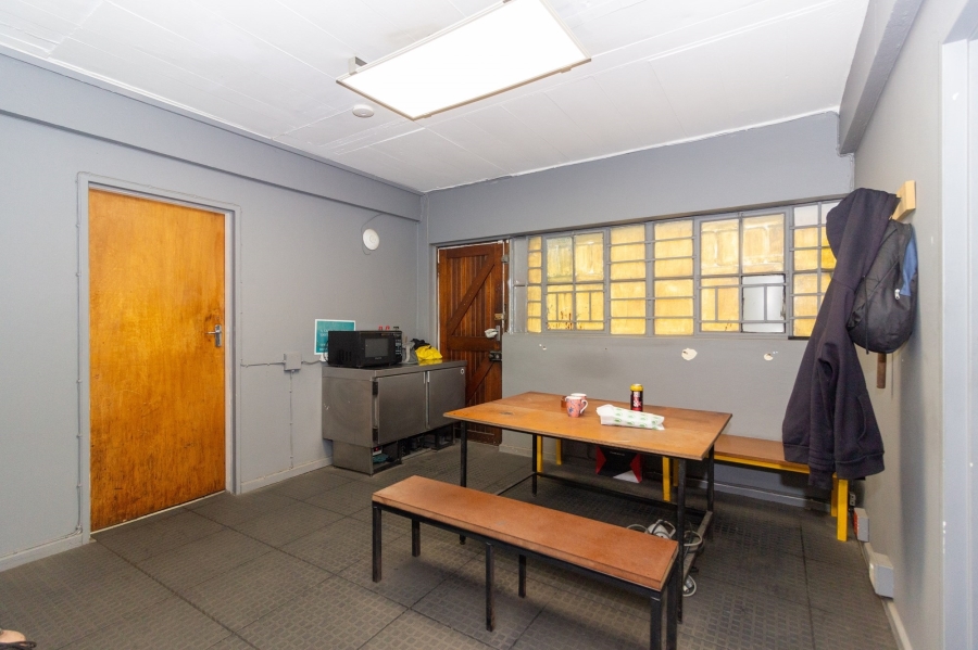 To Let commercial Property for Rent in Korsten Eastern Cape